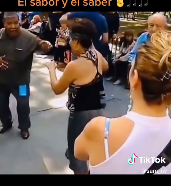 Bailando con Sabor: Sonora Matancera en Acción