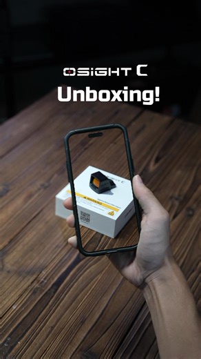 Inside the Box: Osight C Reveal 📦🔍 Is your Osight C on the way yet? Come unbox them with us to see all the details first! Want faster shots, easier battery changes, and serious value? Osight C delivers. ✅ Large 24×19 mm window for fast target acquisition ✅ Rugged 7075 aluminum construction built to resist drops and impacts ✅ Multi-reticle system featuring a 3-MOA dot and 32-MOA circle for flexible aiming options Get your Osight C today and take control of every shot! 🍂Osightstore: https://www