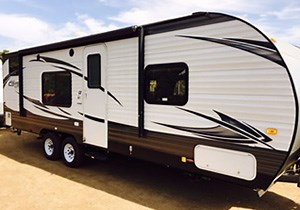 28′ Salem Vacation Trailer - Trailer Rentals - Campnstyle
