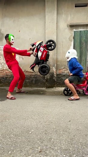 Sans motorcycle wheel fell off