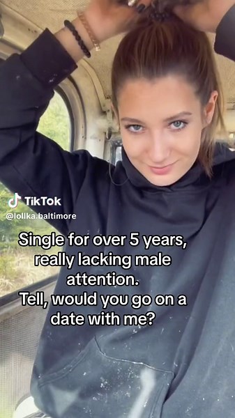 SINGLE LIFE #freewoman #lonelywoman #singlelady #alonetiktok #widowwoman