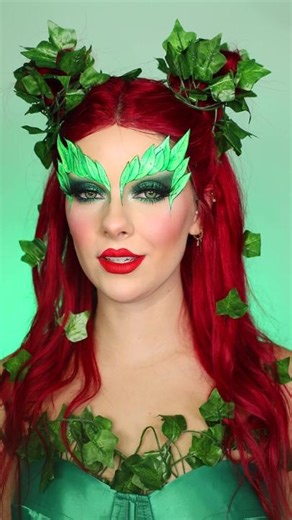POISON IVY 🍃 #cosplay #poisonivy #costumeideas
