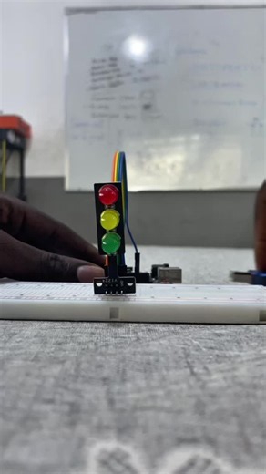 🚦#electronique #robotique #iot #diy #arduino