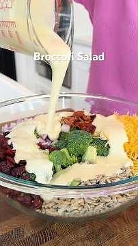 BEST Broccoli Salad Recipe (with bacon)