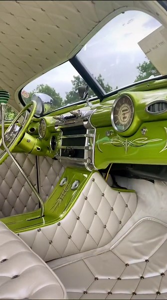 Exploring a Stunning Kustom Car Interior