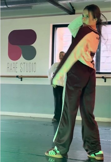 Learn the Best Dance Choreography with Emily Rowan