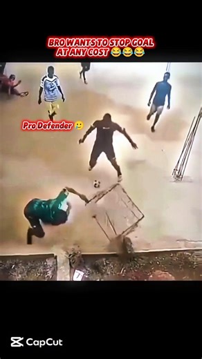 Give him a Red card♦️😂😂 #funny