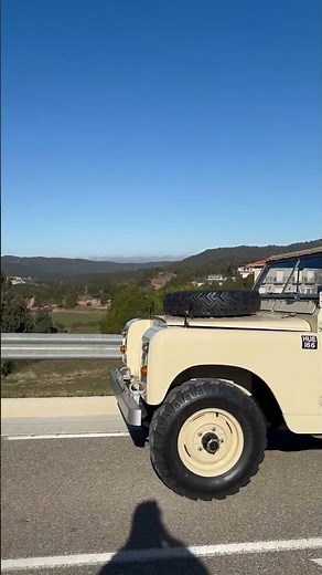 💪 El 4x4 clásico que NO conoce límites: Land Rover Series IIA 🌍🔥 #coches #autos