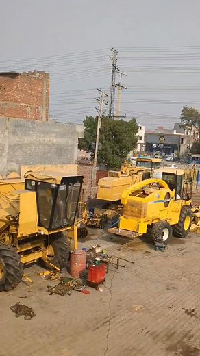 12K views · 261 reactions | Usman group of company Main GT road oppt. Sadder thanakamoki Gujranwala Harvester ,silage ,class jagura all machine available at Usman group of company Contact:03045869670, 03211113995 | Usman Silage Group Of Companies | Facebook