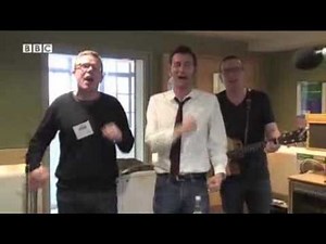 David Tennant sings I Would Walk 500 Miles with the Proclaimers