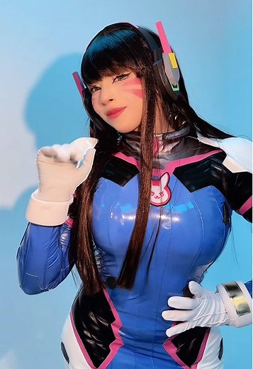 D.Va Cosplay Showcase from Overwatch