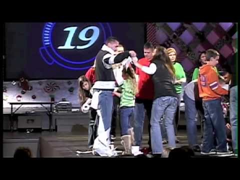 Game 07 - Human Christmas Tree