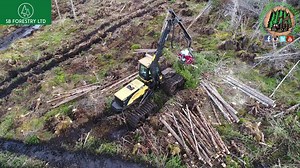 I have had a lot of requests for more footage of the EcoLog 560C 8WD conversion carried out by Scott of SB Forestry Ltd Here you are folks, a lot of this wasn't used in the last video | Forestmachinemagazine