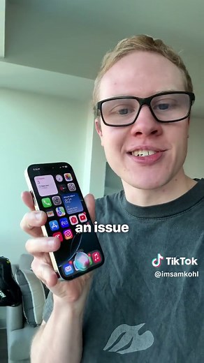 UPDATE YOUR IPHONE 📲 iOS 18.0.1 is out now for everyone with a bunch of fixes! #apple #iphone #ios18