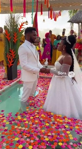 Wedding in a pool. #wedding