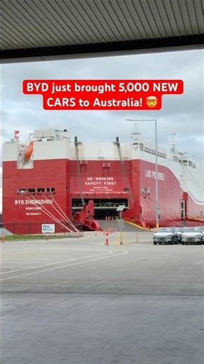 BYD’s MEGA-CARRIER has just landed in Australia! 🤯