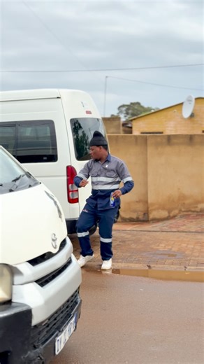 Tshiamo Semunza on Instagram: "Don’t drink and drive 🙏🏼 Mzansi Comedy #taxi #taxidriver #comedy #reels #funny #reelsinstagram #funnyvideos #viral"