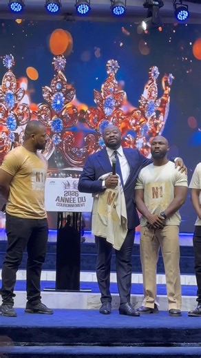 Je sais que vous avez hâte de découvrir cet album. Rendez-vous ce mardi 20 janvier sur toutes les plateformes de téléchargement. NUMBER ONE ☝🏾 #NumberOne #New #Album #MoiseMbiye | Moise Mbiye Ministries