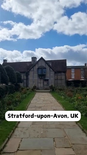 Shakespeare’s Birthplace (Stratford-upon-Avon, UK) The birthplace of William Shakespeare offers a glimpse into the life of one of the greatest playwrights of all time. . . . . #shakespearesbirthplace #IconicDestinations #LiteraryTravel #WilliamShakespeare #englishliterature #TalesAndTrails #discovertheworldthroughbooks | English Literature info