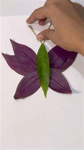 Leaf Craft/Butterfly Made By Leaf 🦋🍂 /Simple DIY Craft Idea#diy #shorts #craft #leafart #butterfly