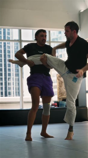 This BJJ Takedown Should Be ILLEGAL 😳