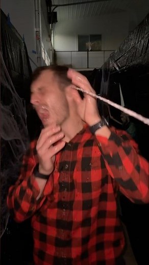 Going Inside The Scariest Haunted House Ever 😖 #hauntedhouse #scary #horrorstories #halloween