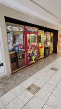 Exploring a Dead Mall #deadmall #abandoned