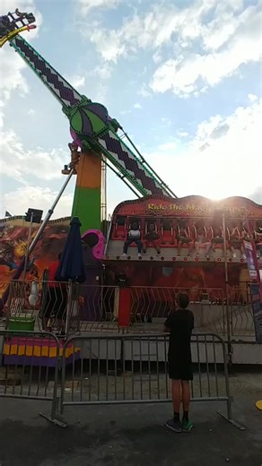 North American Midway (@namidway)’s videos with Baila Conmigo (feat. Kelly Ruiz) - Dayvi & Víctor Cárdenas