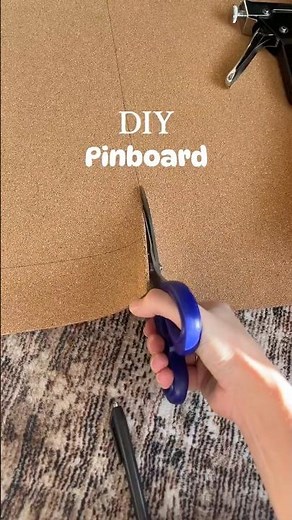 DIY Pinboard Ideas | Entryway Decor #pinboard #diycrafts #diyideas