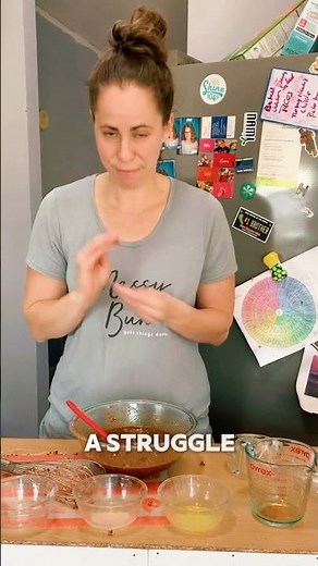 Gluten free pecan pie with NO corn syrup! #recipe #thanksgiving #glutenfree