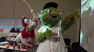 When mascots attempt the #MannequinChallenge … | MLB