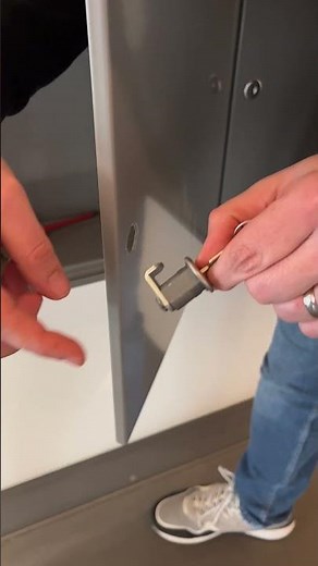 RENZ Schlosswechsel und Einbau