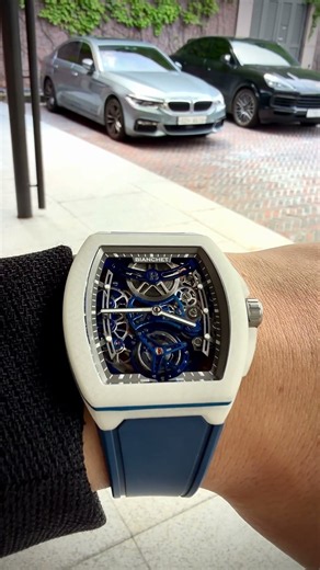 순백의 혁신, 비앙쉐 울트라 피노 화이트 쿼츠 #그랜드하얏트서울 #비앙쉐 #luxurywatches #명품시계 #스켈레톤시계