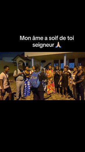 Louange et adoration chrétienne | Chant des catholiques à Abidjan, Côte d'Ivoire