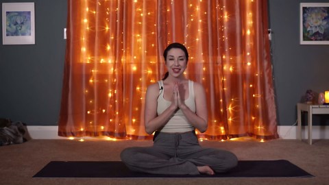 15 min Evening Yoga – Day #21 (YOGA FOR HIPS & LOWER BACK)