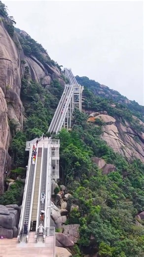 Stunning mountain climbing super elevator built at Lingshan Mountain in Shangrao, Jiangxi Province. | Beautiful places in China