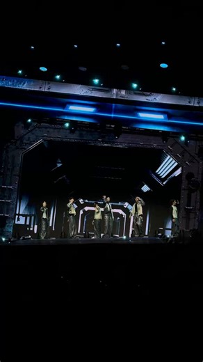 เพลง “อกหักเป็นเพื่อนเธอ (Beside You)” ในงาน GOTCHAPOP CONCERT ครั้งที่ 4 💙#GOTCHAPOP4xDEXX#DEXXth #DMDMUSIC