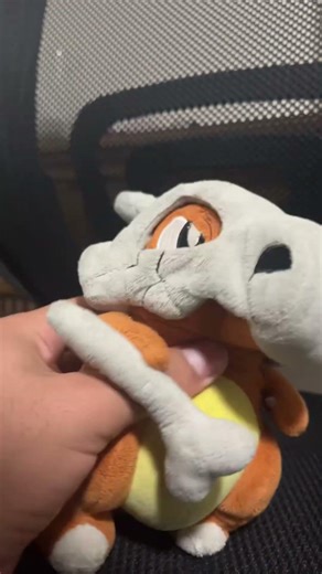 Cubone sings an old song (Kinda)