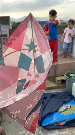 HOW TO MAKE KITES FLY EASILY #kites #kitesplay #kitesbreak #shortvideo