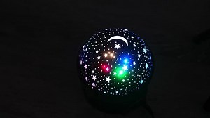 Creative guide to using a star projector for mesmerizing night lights