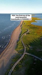 One of the most beautiful walks we’ve taken 🙌 📍This La Dune de Bouctouche, one of New Brunswick’s most unique natural spots. It’s located on the Acadian coast near the town of Bouctouche (about 45 minutes north of Moncton). The stunning sand dune stretches for over 12 km along the Northumberland Strait. It’s a beautiful place to visit in New Brunswick for its peaceful boardwalk, soft sandy beaches, and beautiful views of the sea on one side and the lagoon on the other. You can walk, bike, swim