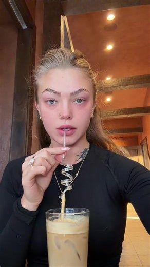 hello, my name is 🤝 | abigail white