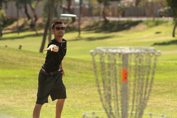 How To Play Disc Golf