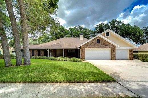 123 Barrington Dr, Brandon, FL 33511 - MLS T3538309 - Coldwell Banker