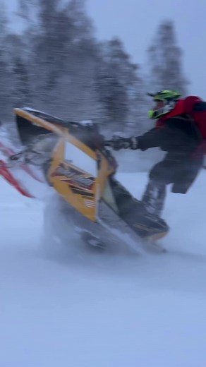 It's a Vibe . . . . #snowmobile #snowmobiling #snowmobiles #slednecks #sledneck #skidoo #polaris #articcat #Yamaha #boondockers #braap #burandt #klim #nitrocircus #sendit #fail #failarmy #fullsend #mx #motorsports #motorcross #utv #sidexside #sidebyside #trucks #trucklife #truck #country | SLEDtv - Snowmobile Television & Videos