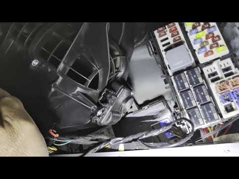 Ford Fiesta ST MK7 passenger side HVAC blend door actuator!! Detailed and in HD