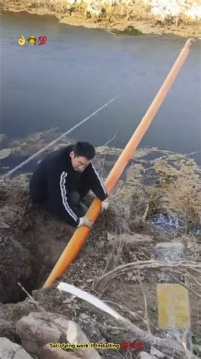 Water pipeline laying … Ingenious rural work