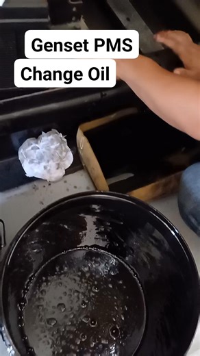 7.8K views · 33 reactions | Genset Change Oil Regular pms #relay #electrician #panelboard #control #power #technician #switch #wiring #DIY #electrical | Electricians Guide | Facebook