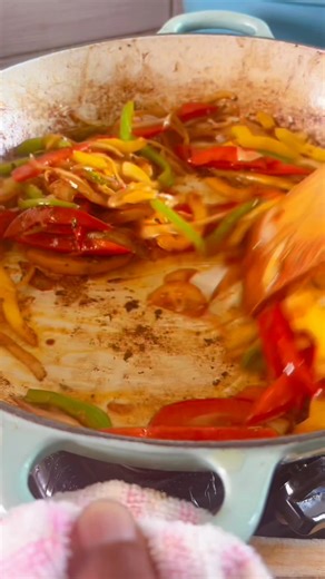 Another not so quick but easy recipe. Baked potato AKA Jacket Potato 🥔. 4 potatoes parboiled . Olive oil. Salt and pepper. Chicken breast cut into strips. Spices ( lemon pepper seasoning, paprika, periperi spice, paprika, mixed herbs). 1 small onion sliced. Half each rainbow peppers cut into strips. Avocado mashed ( add lemon juice and salt & pepper) Cheese. Cream cheese ( optional). NB Boil potatoes in salted water for 10 minutes. Remove, let them cool . Cut a cross on each potato. Drizzle wit