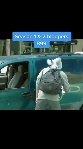 Season 3 & 4?? #coldopens #brooklyn99 #99precinct #bloopers #brooklyn99bloopers